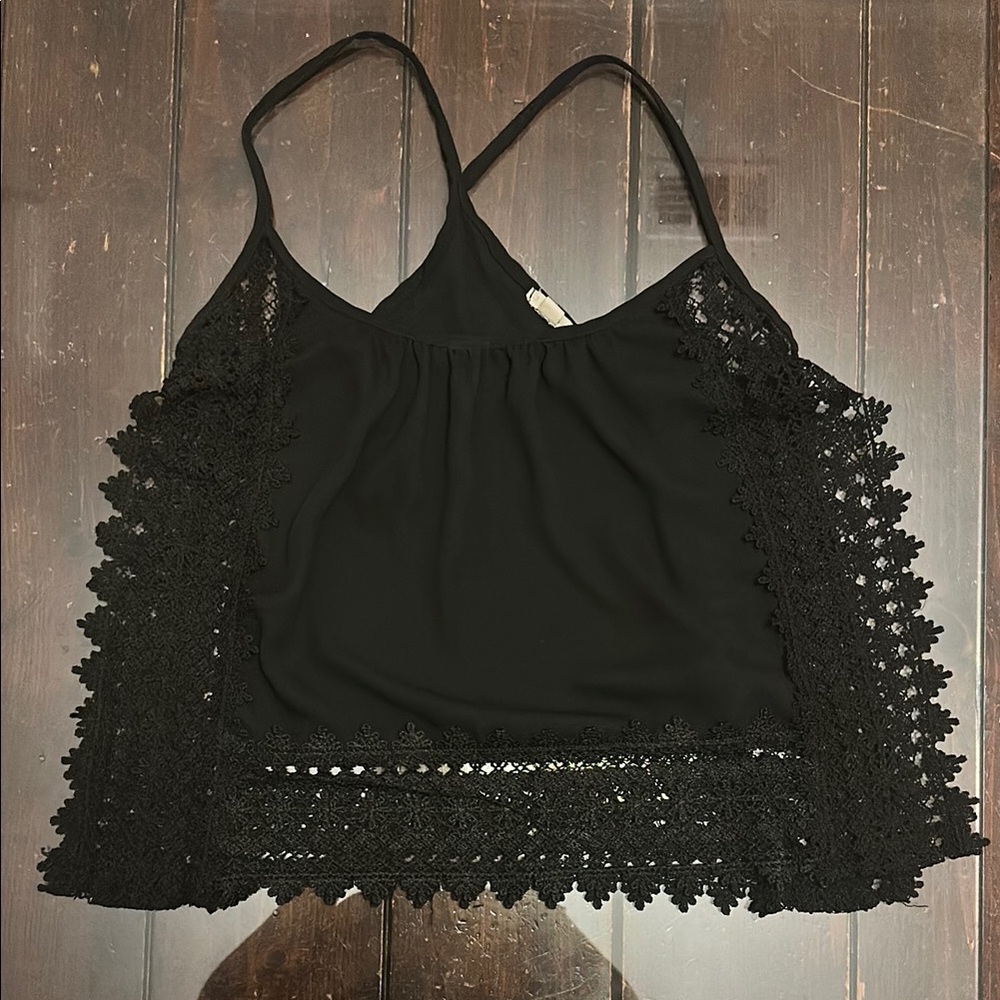 Only worn once Ecote  Black Lace open Trim Top! 🖤